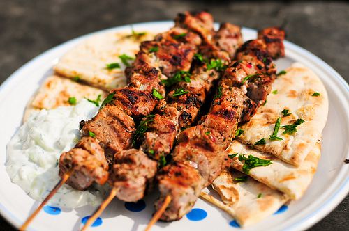 Souvlaki skewers with pita and tzatziki
